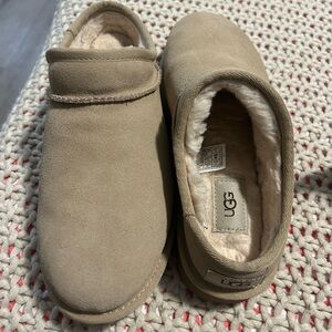 Ugg classic micro in Sand size 8